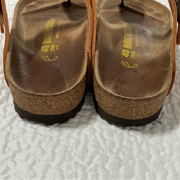 Birkenstock Gizeh sandal in burnt orange nubuck leather Size 40 US 9 - Picture 10 of 13
